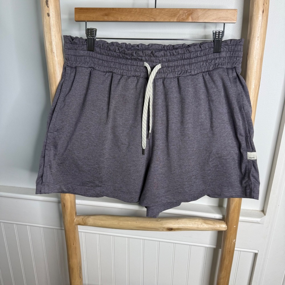 Vuori Halo Performance Shorts Heathered Grey DreamKnit Womens Large